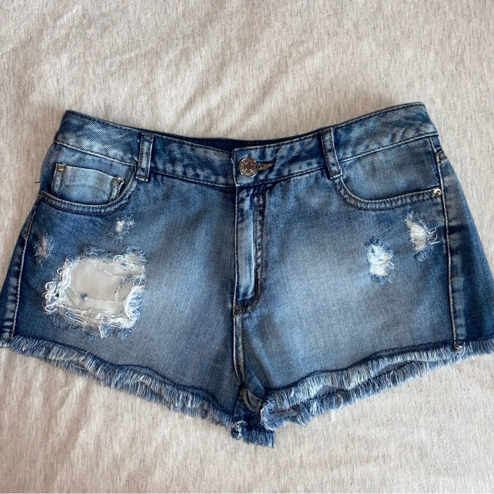 Size 8 Low Rise Jean Shorts